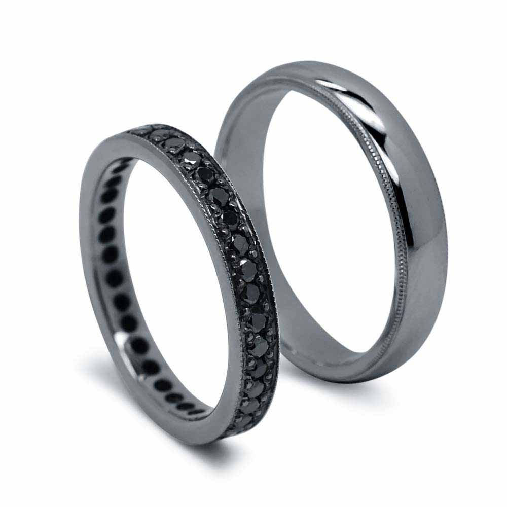 karikagyuru feherarany fekete mintas 2