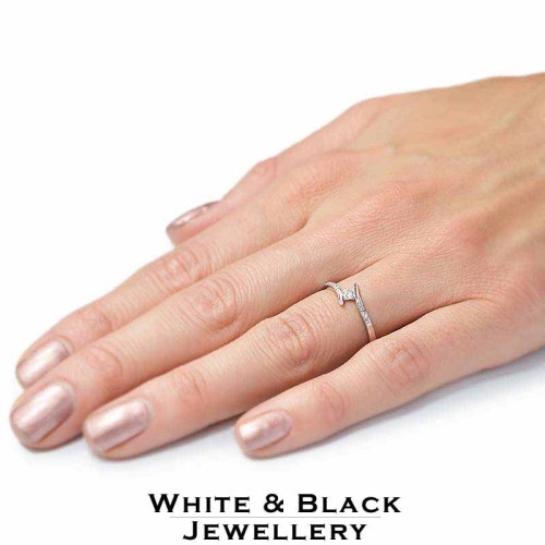 Briliáns gyémánt eljegyzési gyűrű - íves