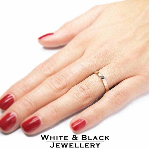 Fekete gyémánt gyűrű - négy karmos - rosegold