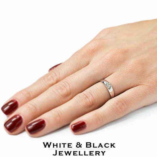 Fehérarany eljegyzési gyűrű - vésett