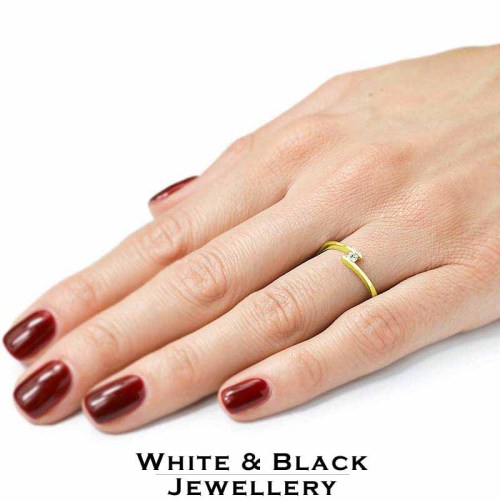 Arany eljegyzési gyűrű - 2,5mm gyémánt - eltolt