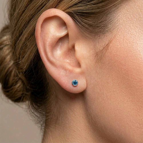 Gyémánt fülbevaló, fehérarany - 2,9-3,2mm - kék